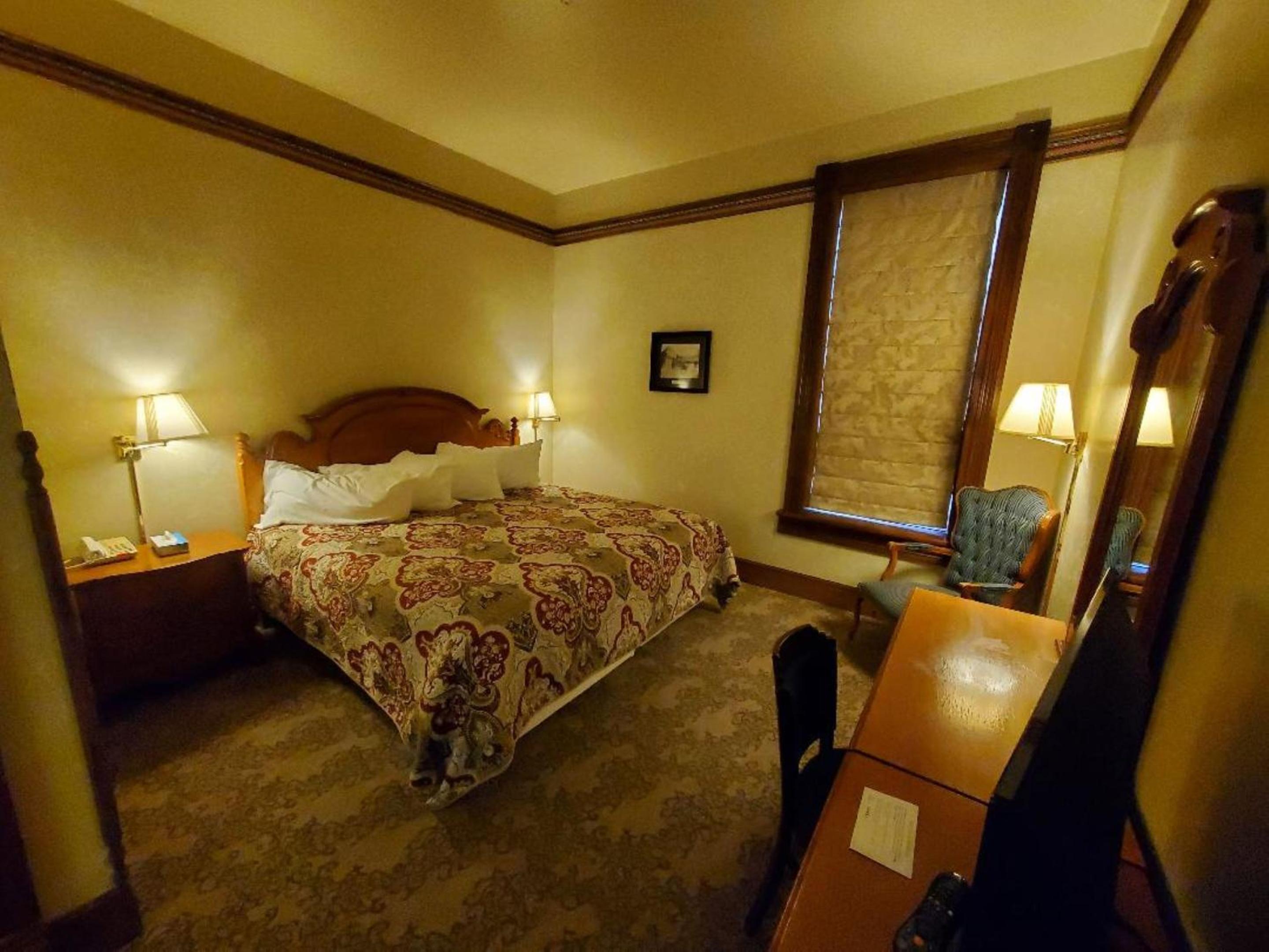 Historic Bullock Hotel