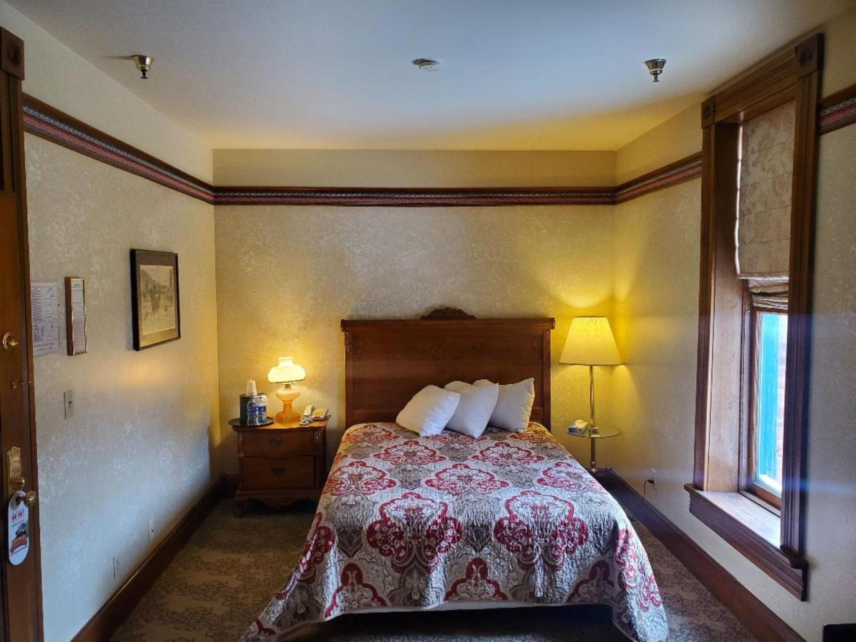 Historic Bullock Hotel