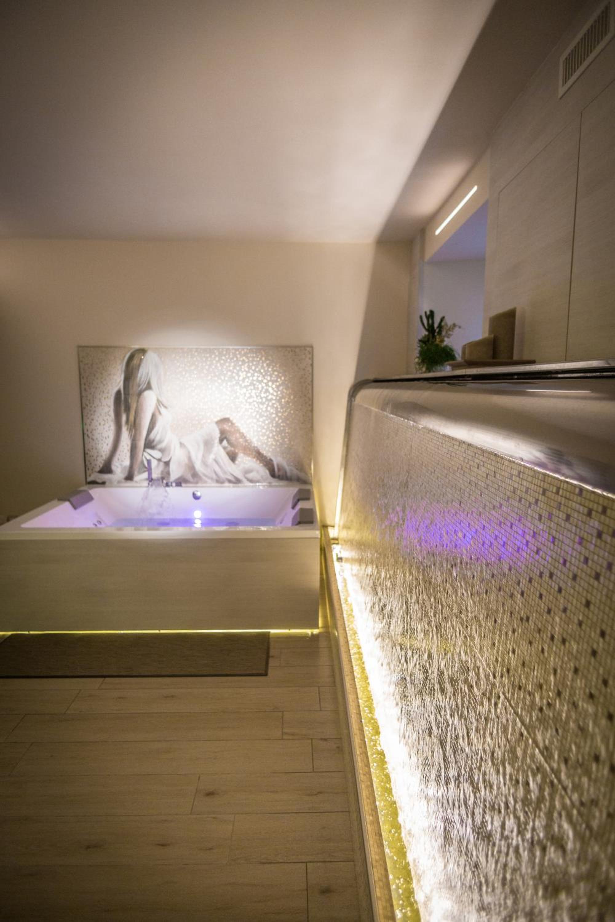 Modena Vacations - Best Western Premier Milano Palace Hotel - Property Image 5