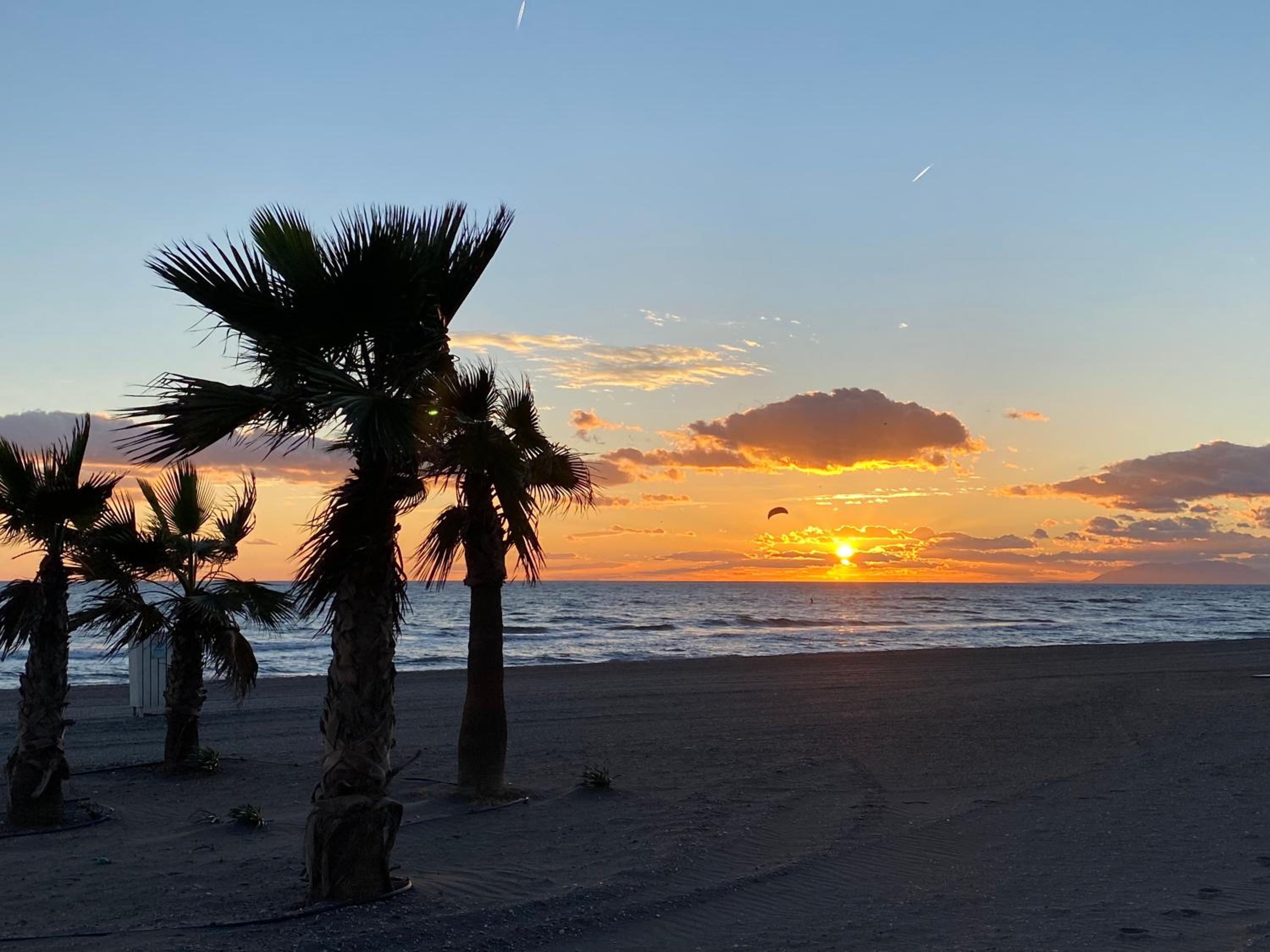 Casa Pandora Apartamento Duplex Atico, primera línea de playa Torrox