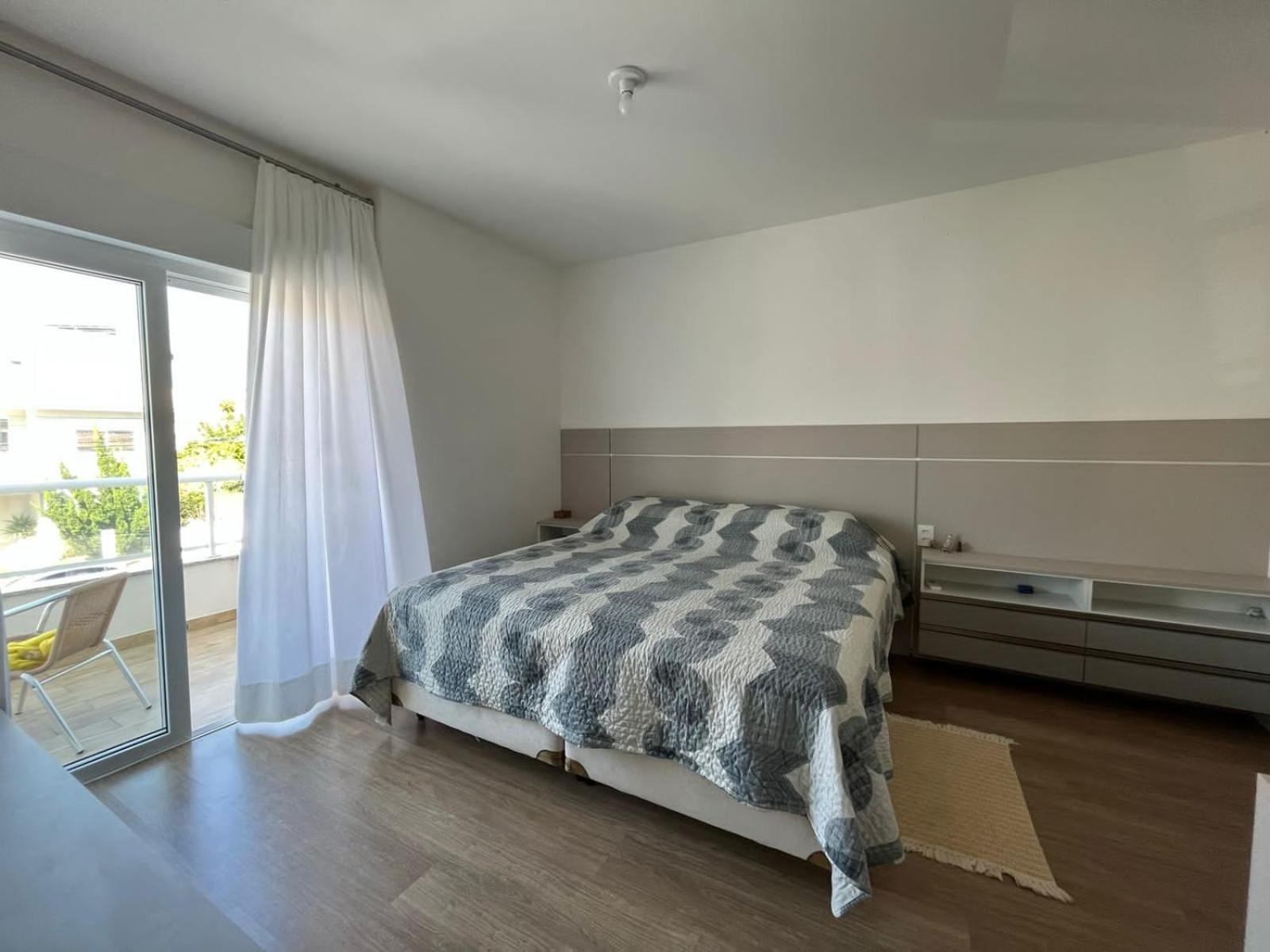 Casa 4 quartos com Piscina e Jacuzzi em Jurerê