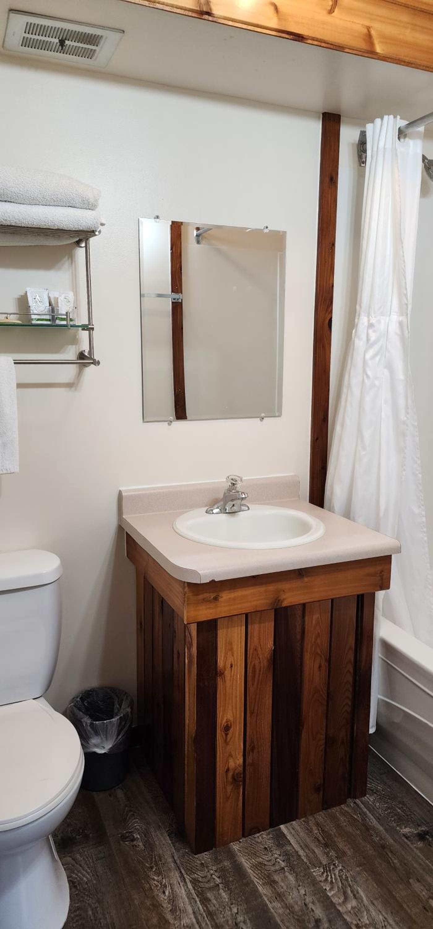 Tofino Vacations - Meares Vista Inn - Property Image 5