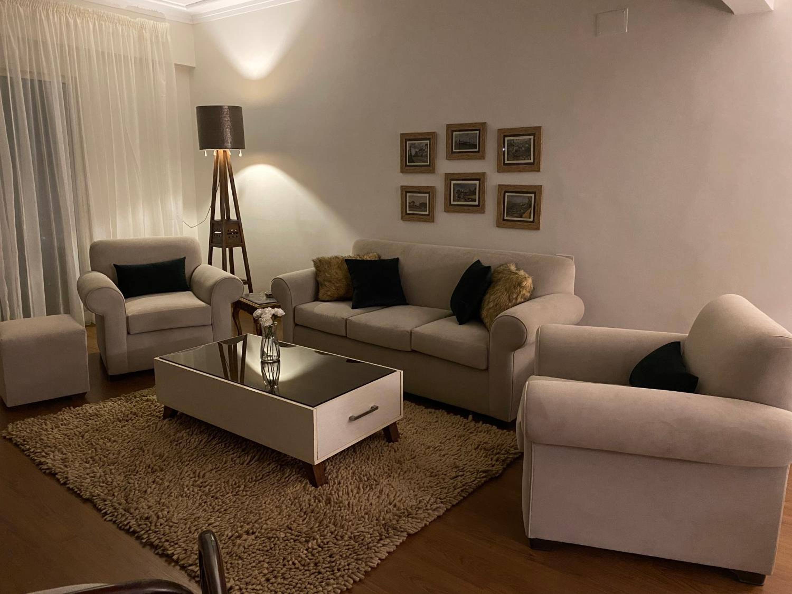 Nile View Apartment - Sleeps 4 & Balcony