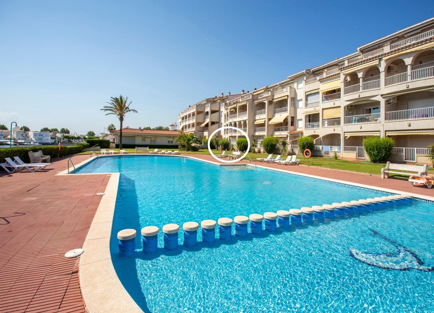 1007 Apartamento planta baja Lago San Maurici by homeselectspain photo 2