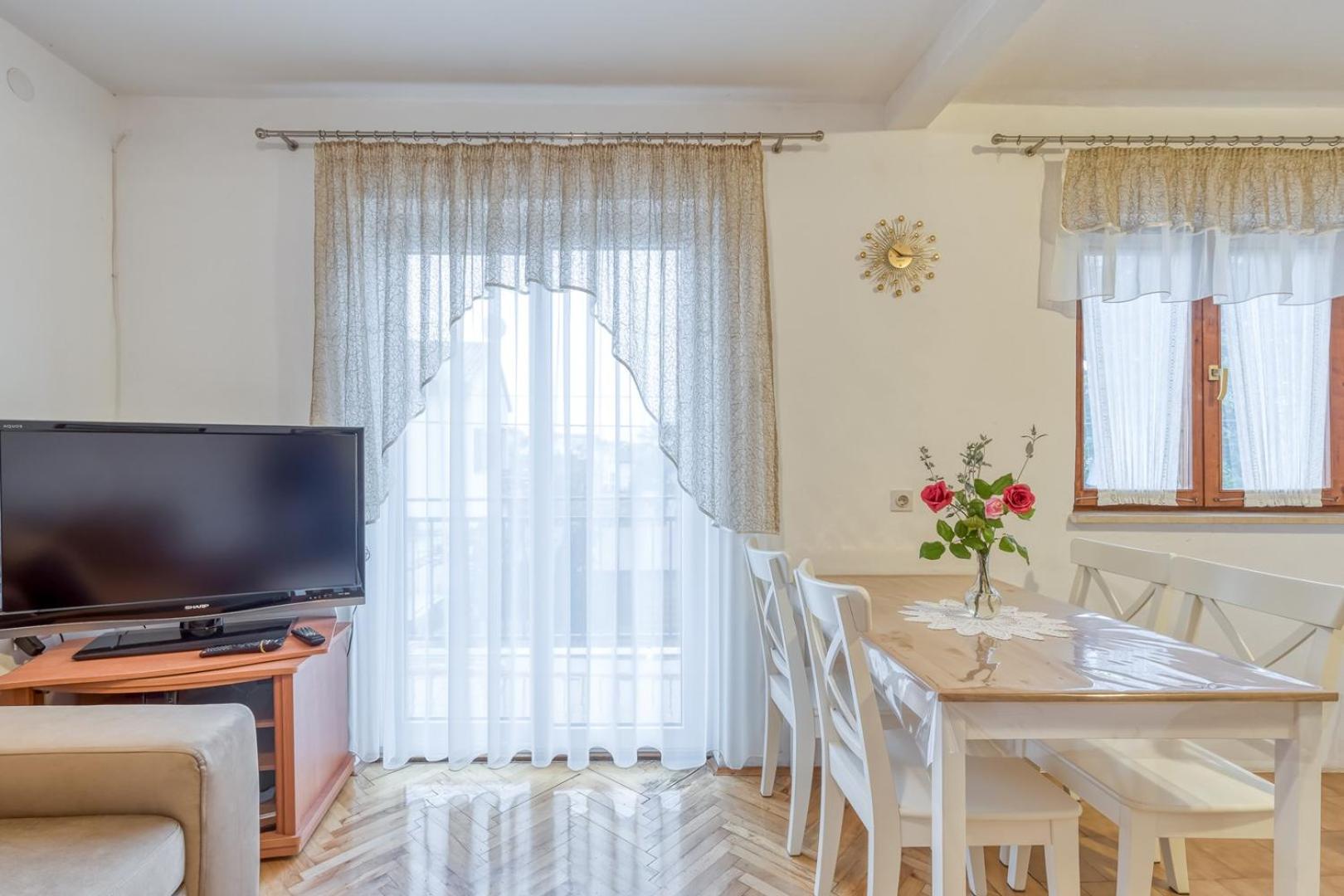 Apartment Ana Coki