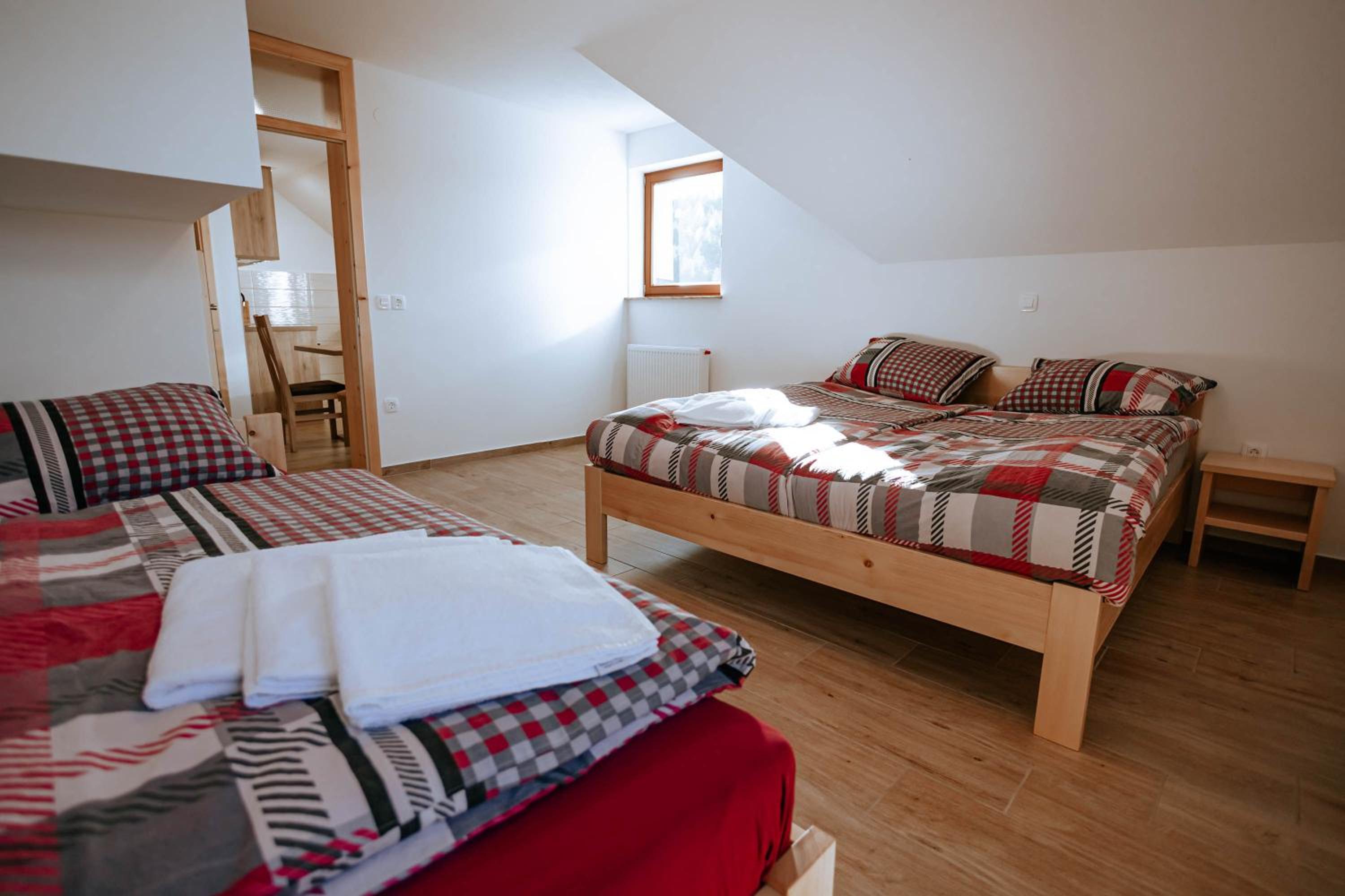 Apartments Čenda