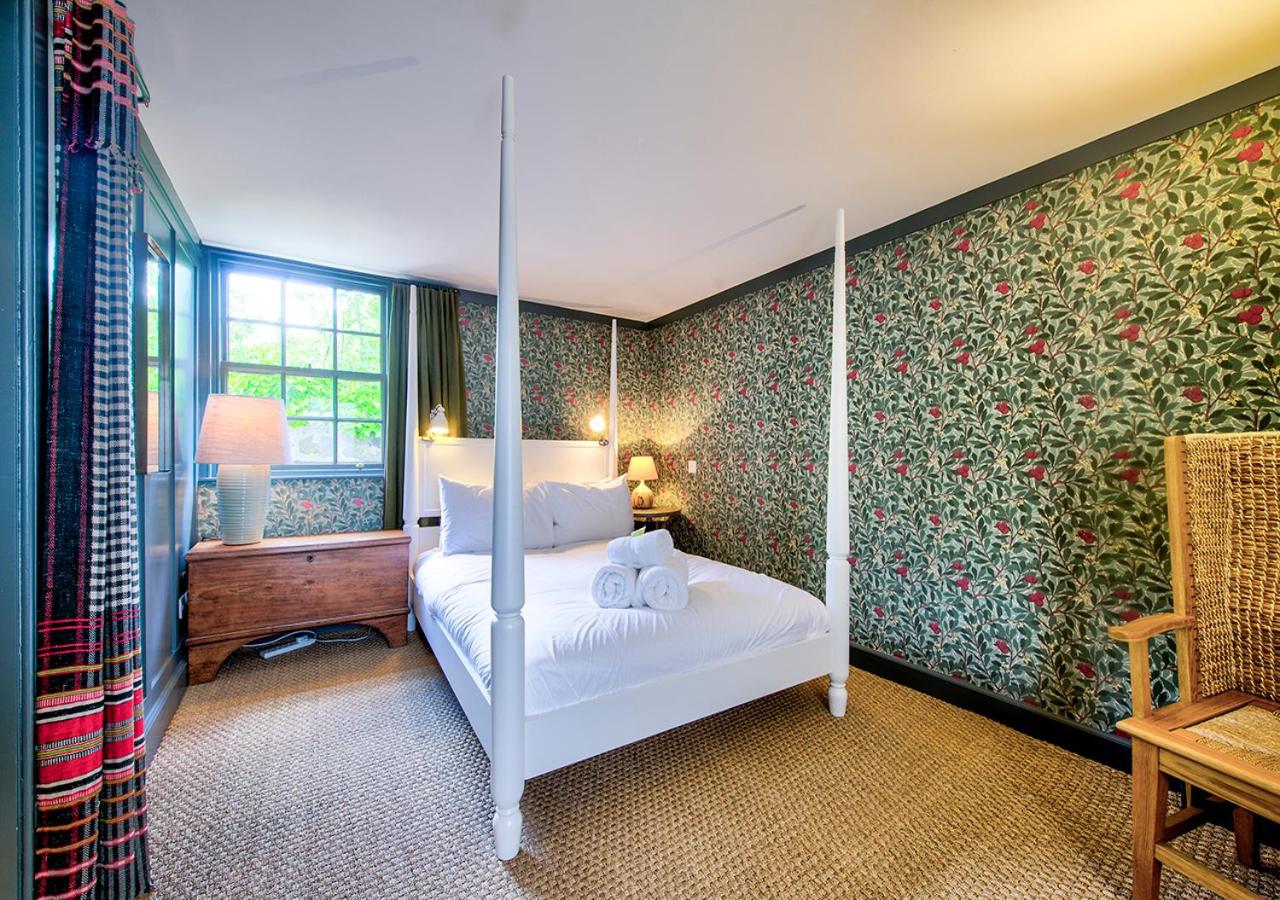 Rock House - Photographer's Studio - Historic Gem in the heart of the City photo 4