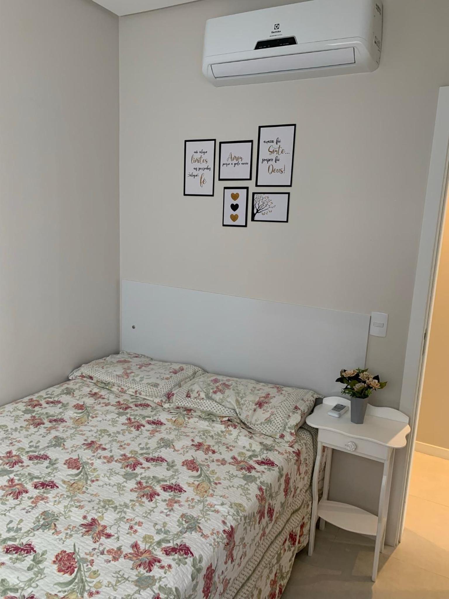 Excelente apartamento à 200 metros da praia de Palmas