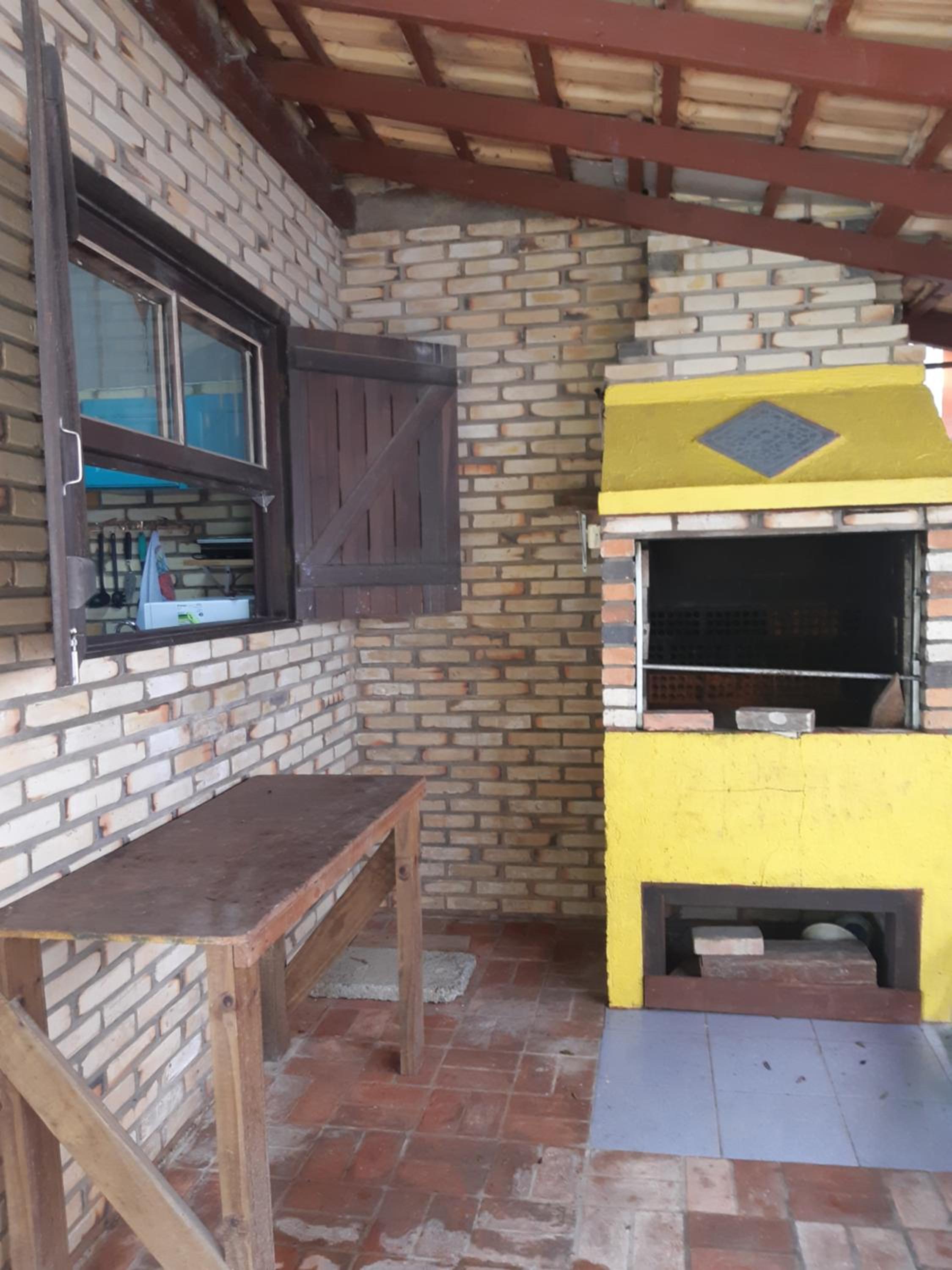 Casa Rústica praia da Ferrugem próximo praia com piscina compartilhada