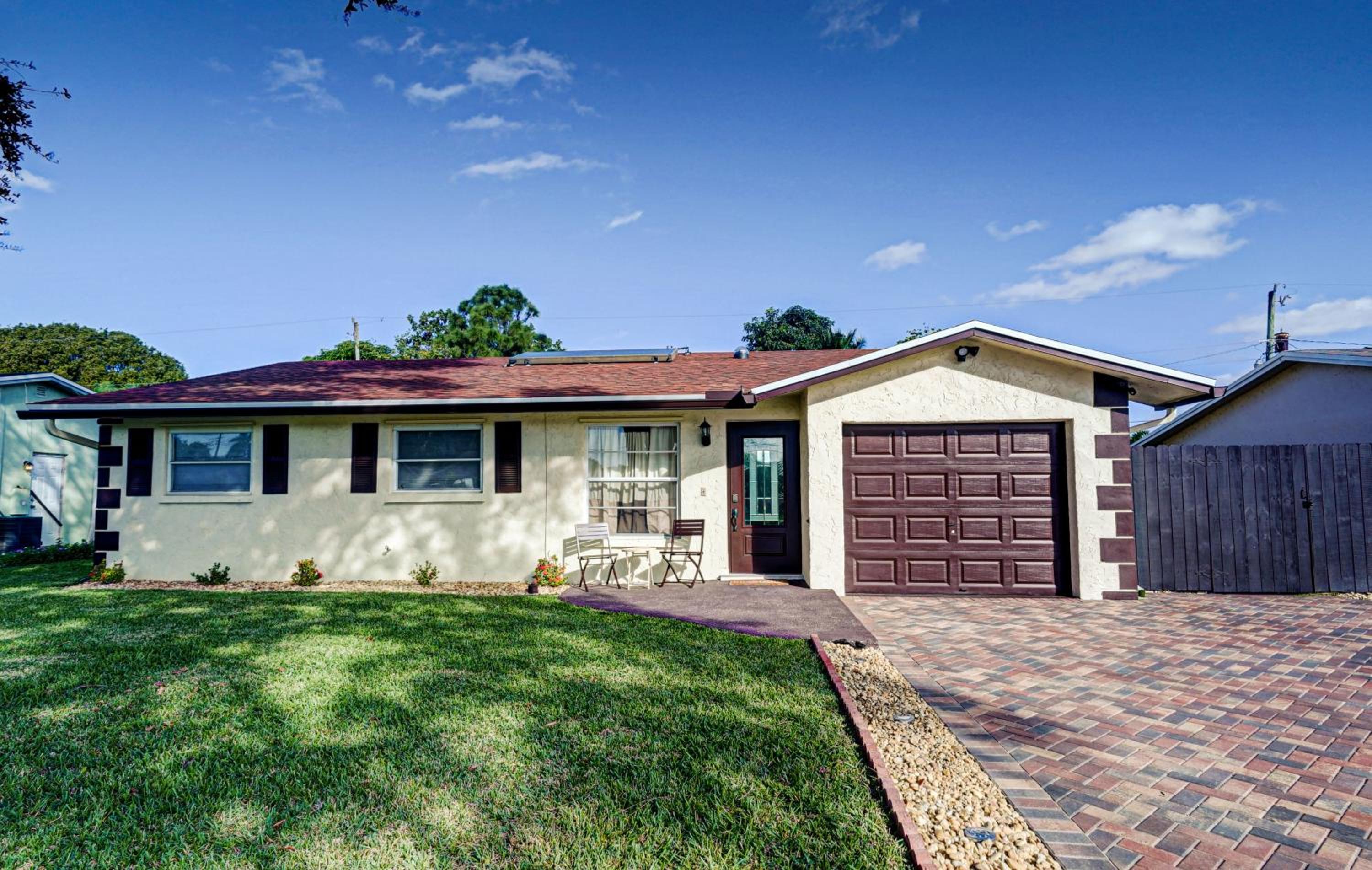 A Treasure In Boynton Beach view 3