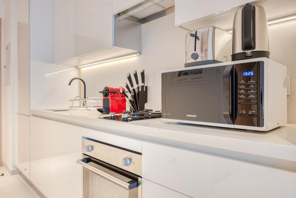 Maison Privee - Luxury, Spacious, Modern Near Burj Khalifa and Dubai Canal