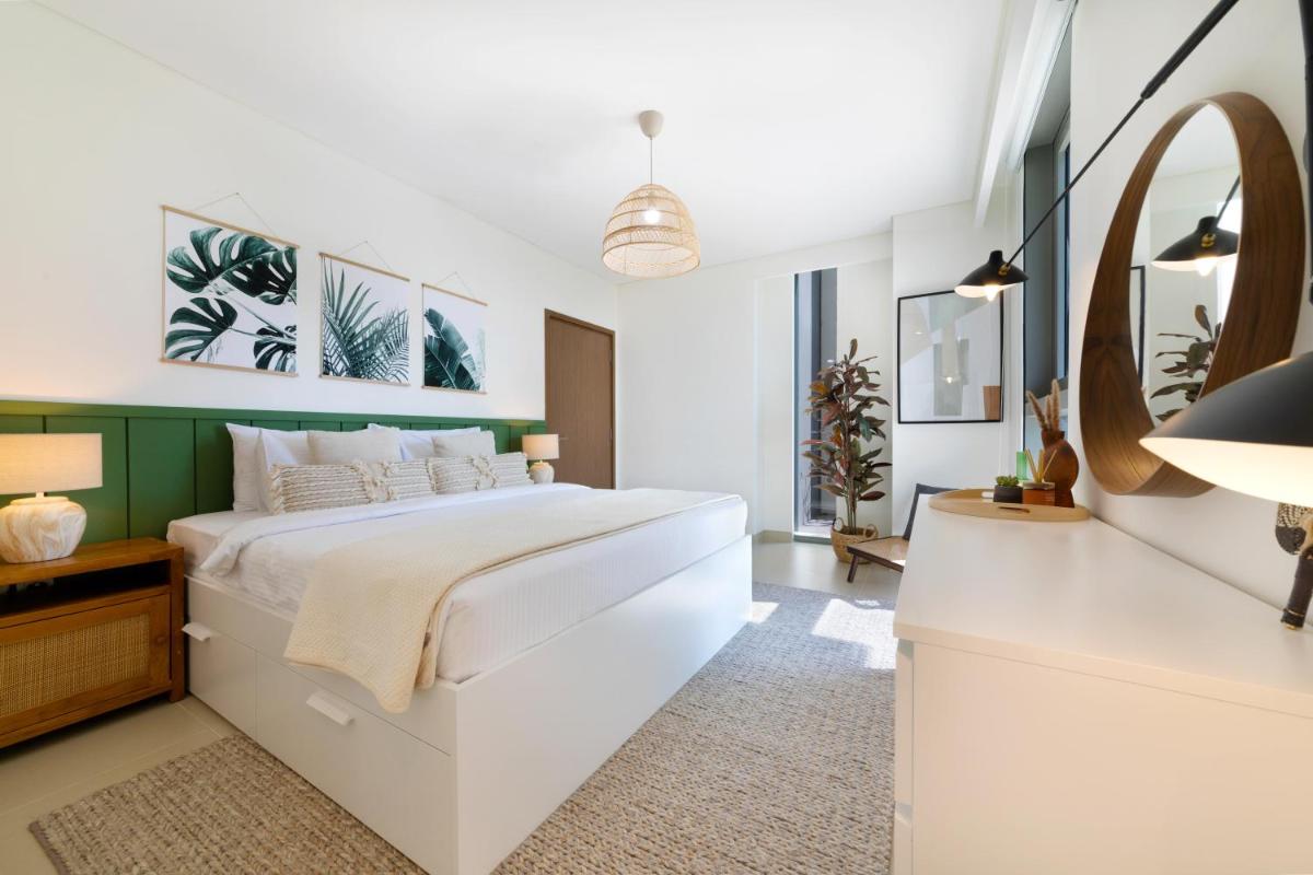Maison Privee - 2BR with Exclusive Sea Views in 5242 Marina