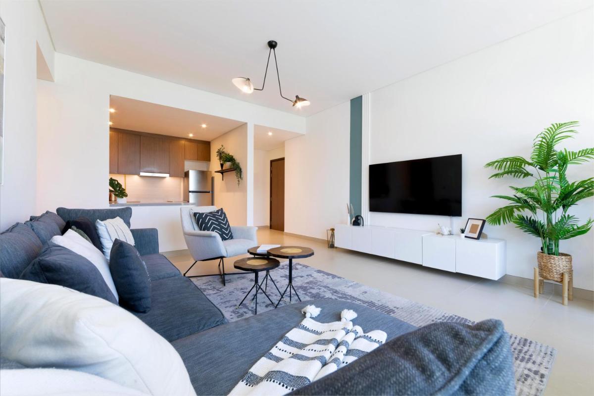 Maison Privee - 2BR with Exclusive Sea Views in 5242 Marina