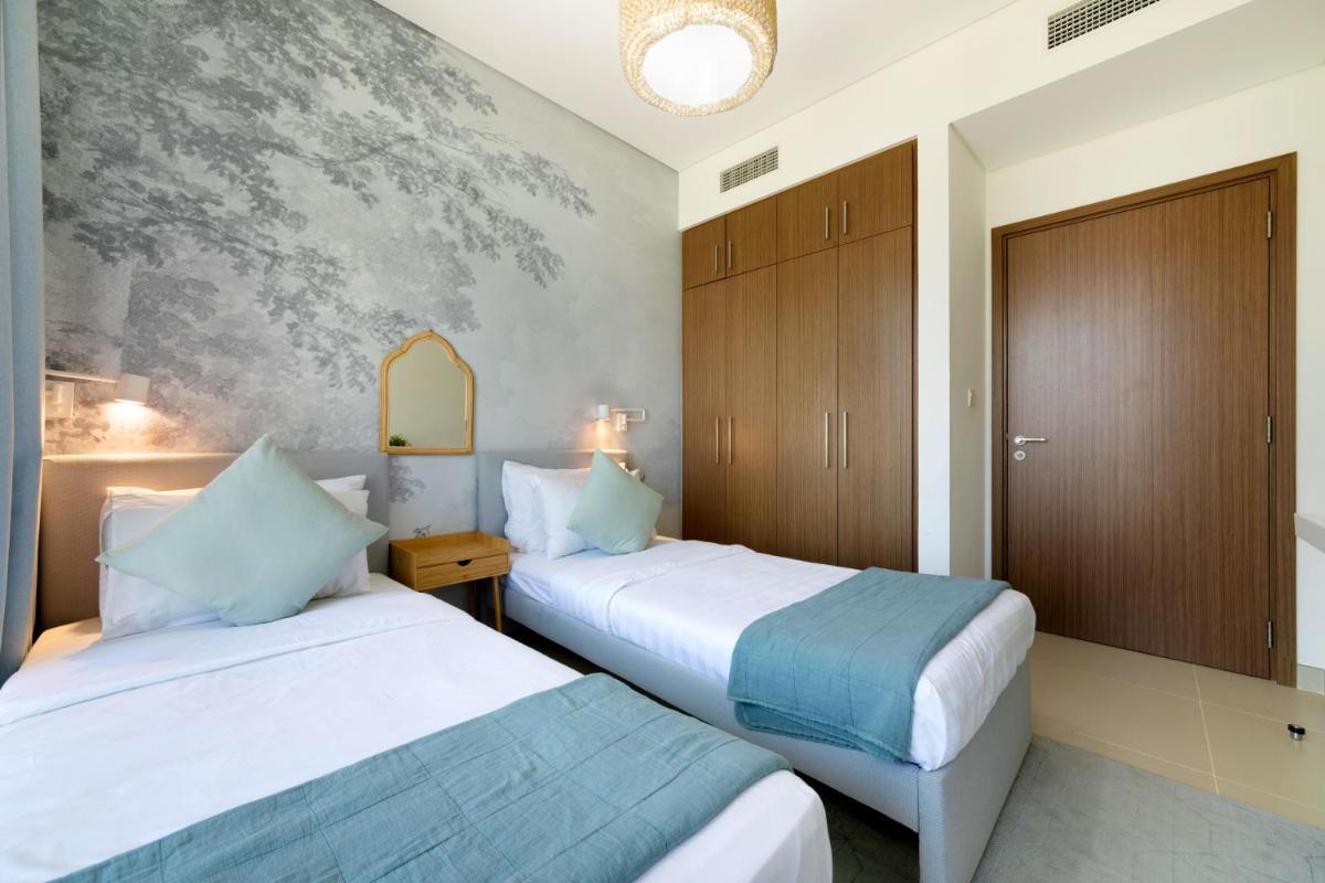 Maison Privee - 2BR with Exclusive Sea Views in 5242 Marina