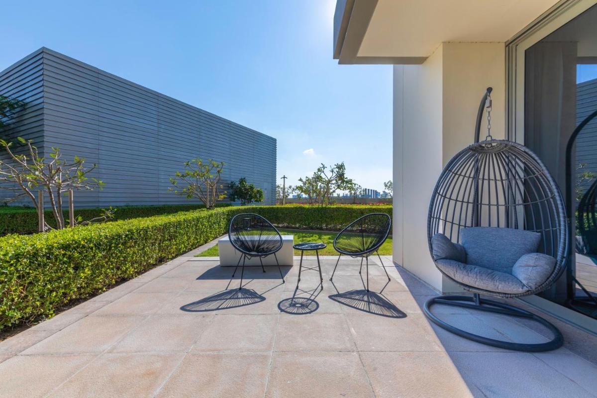 Maison Privee - 2BR with Exclusive Sea Views in 5242 Marina