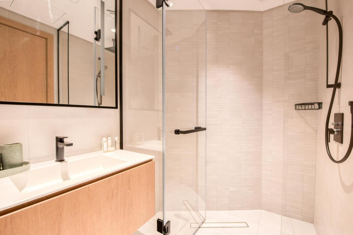 Maison Privee - Luxury, Spacious, Modern Near Burj Khalifa and Dubai Canal