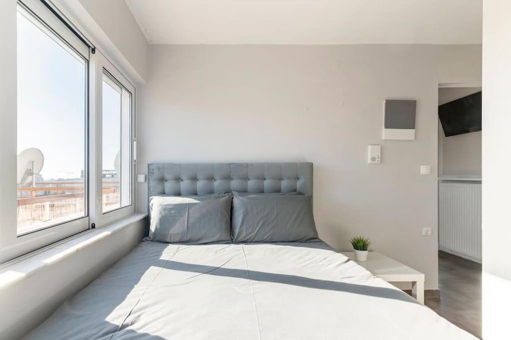 Acropolis from my bed photo 4