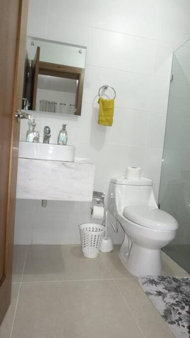 Confidence Luxurious Apartment-GARDEN TOWER-Gym Pool WIFI