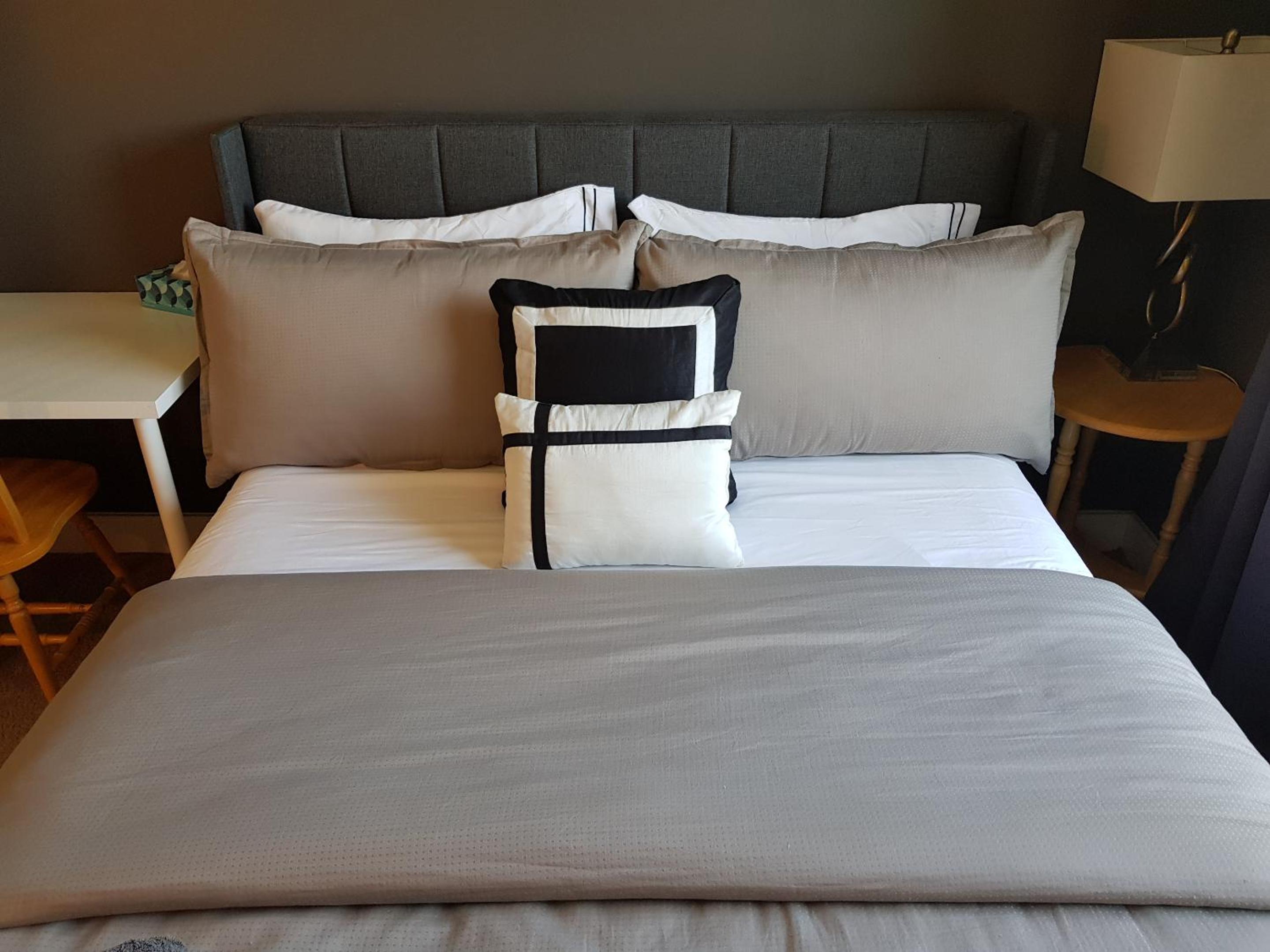 Tuscan Ridge Guesthouse Calgary West