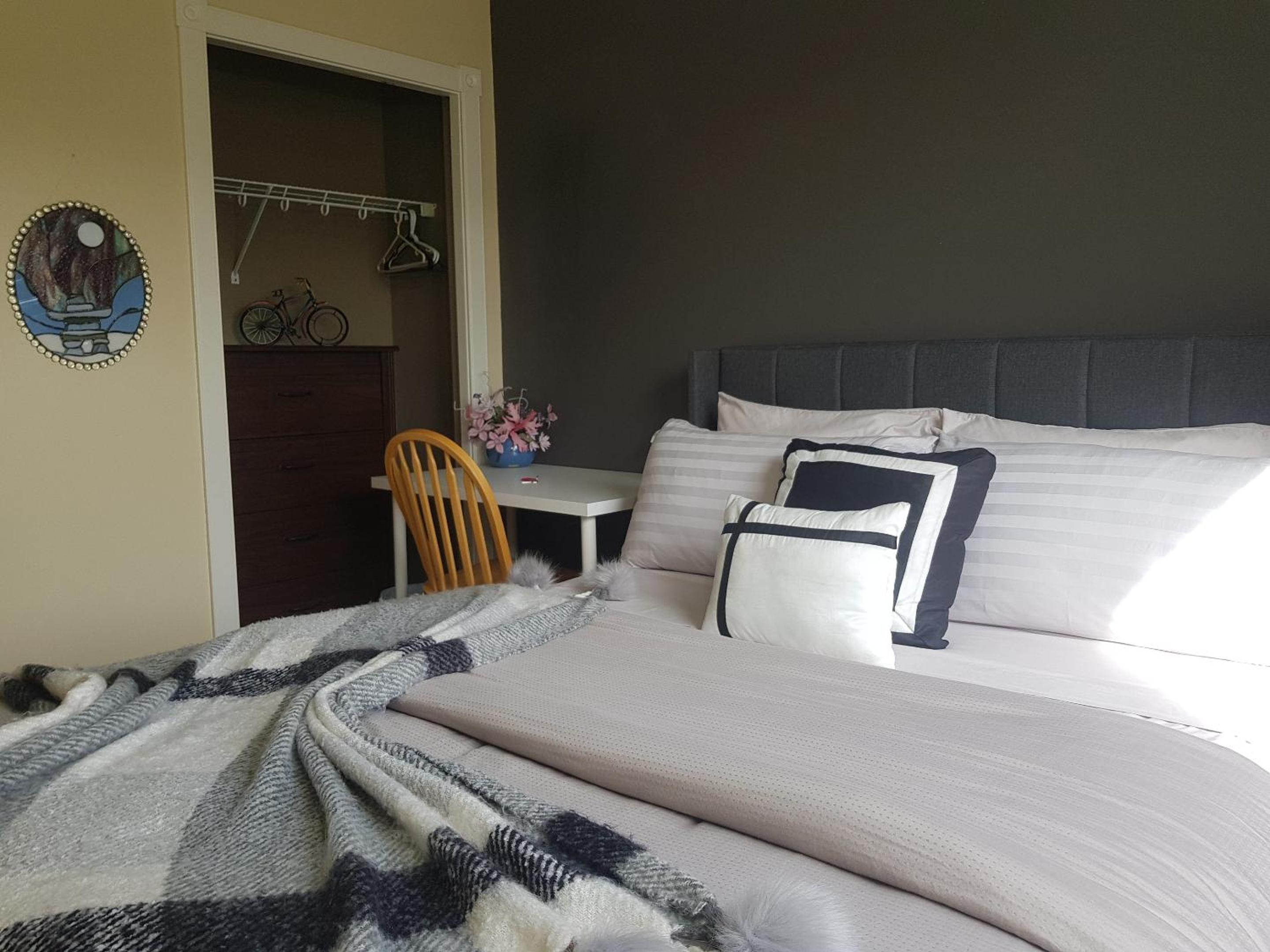 Tuscan Ridge Guesthouse Calgary West