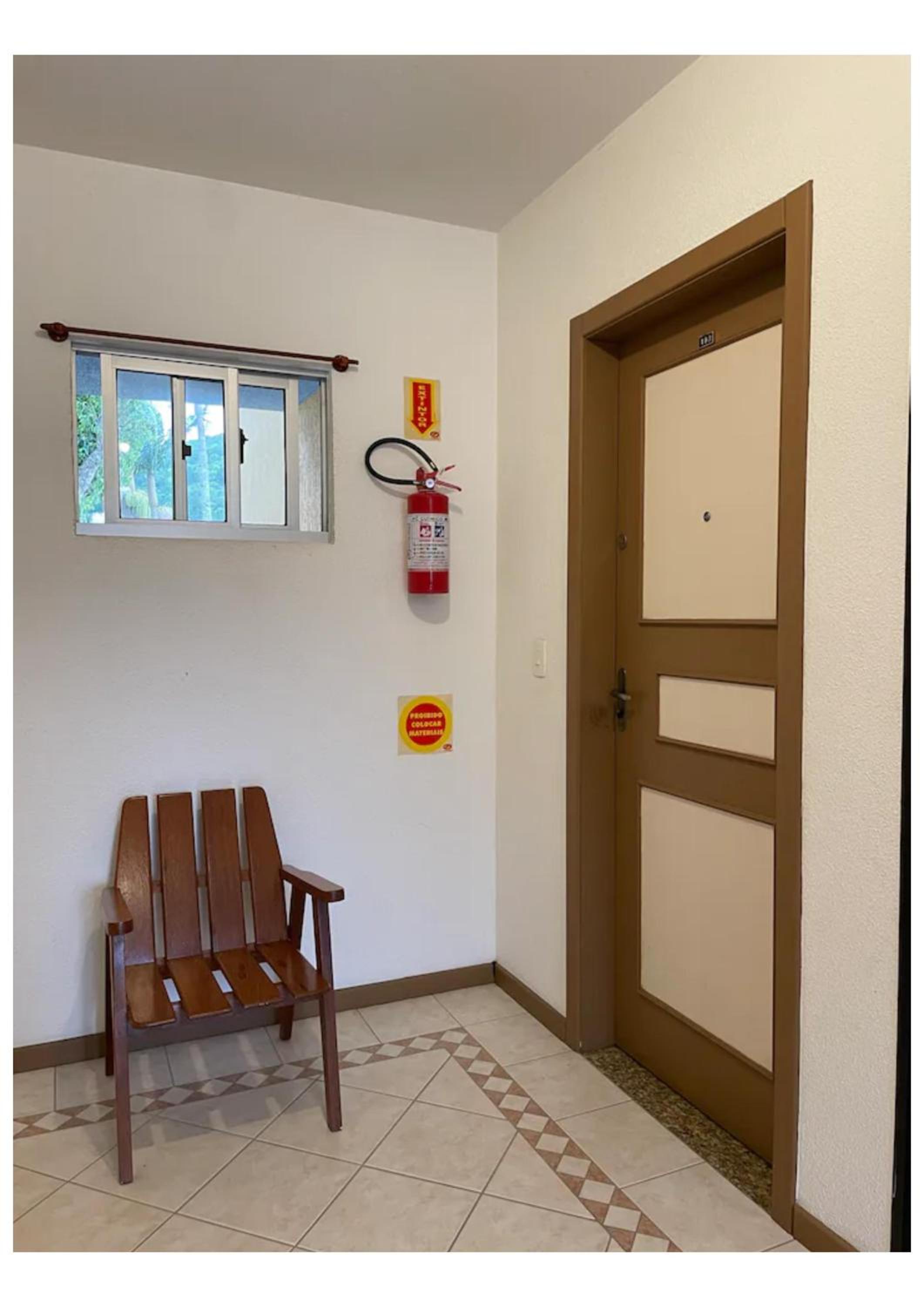 AP com Piscina em Porto Belo
