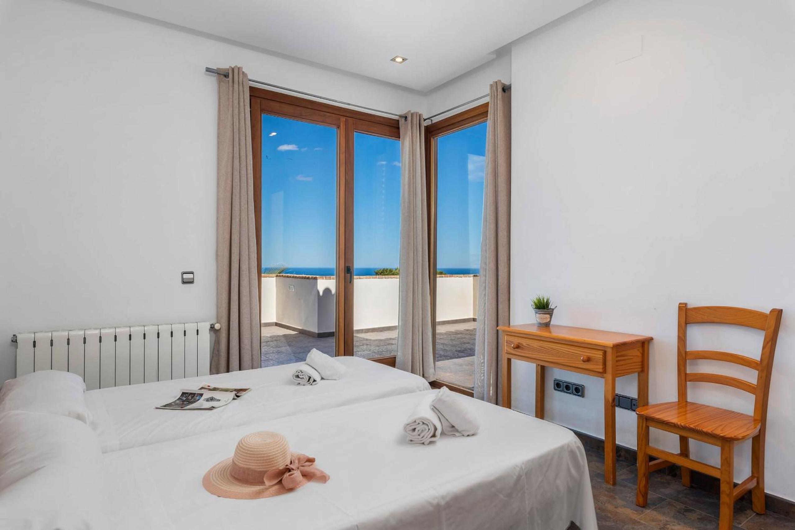 Villa Anis - PlusHolidays view 2