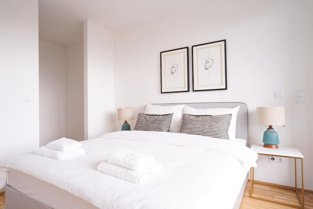 Bright & Wonderful Apartment at Oberlaa Therme