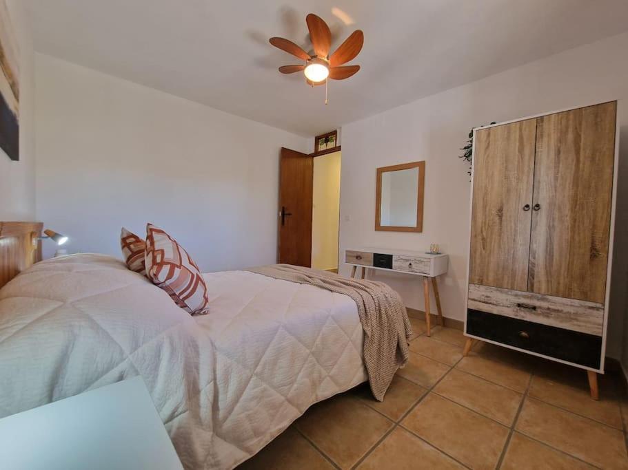 Casa Caballo a private cottage in Lubrin