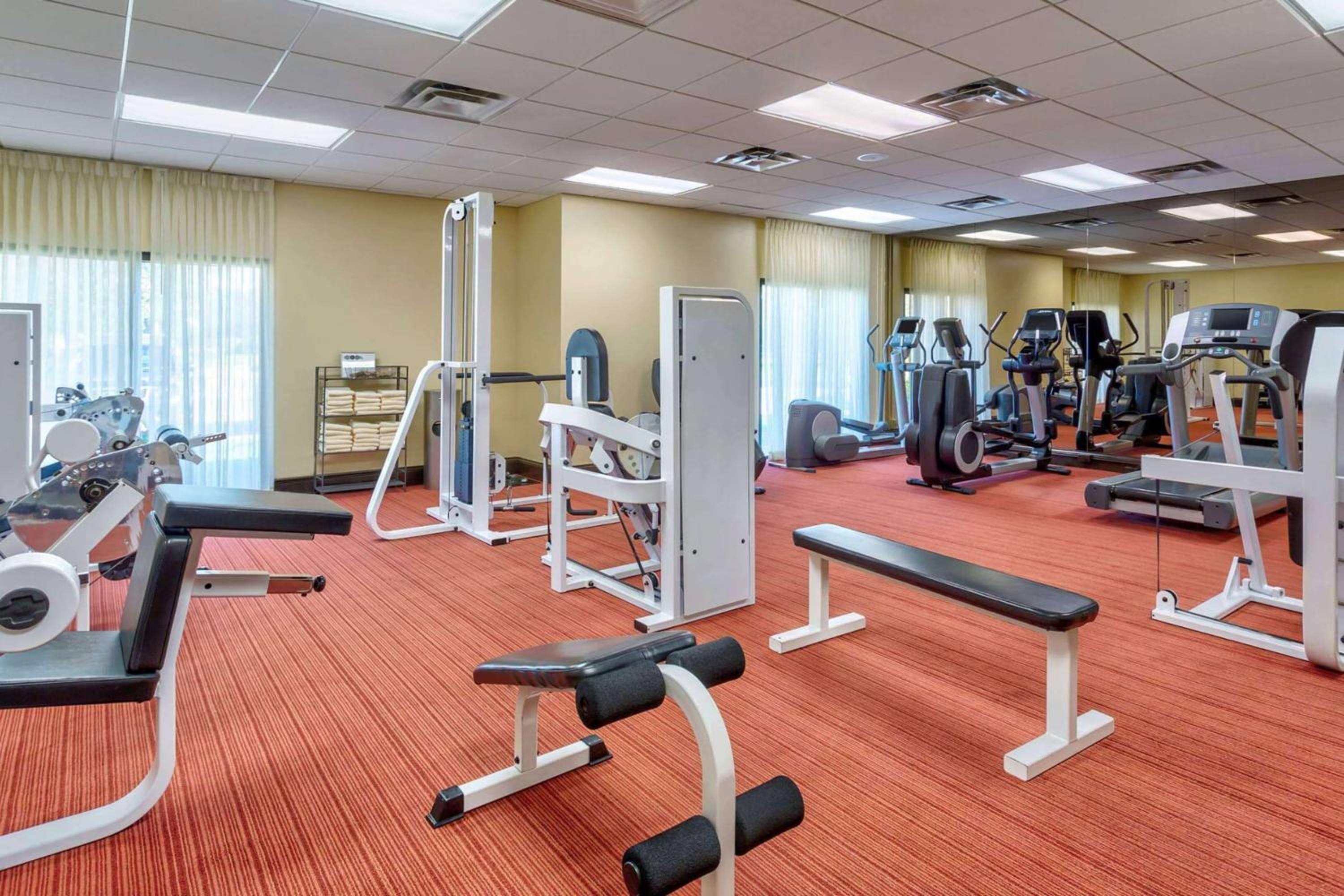 Kansas City Vacations - Wyndham Garden Kansas City Airport - Property Image 32