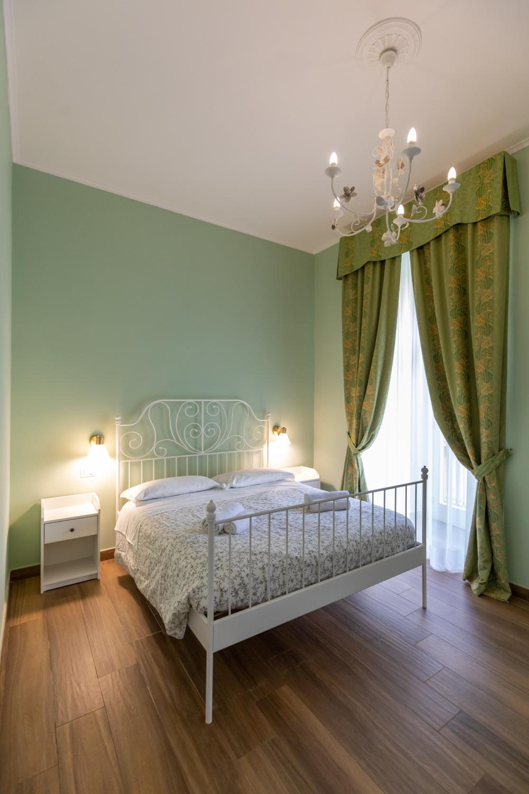 Palazzo del Principe San Severo 3 bedrooms & Terrace!