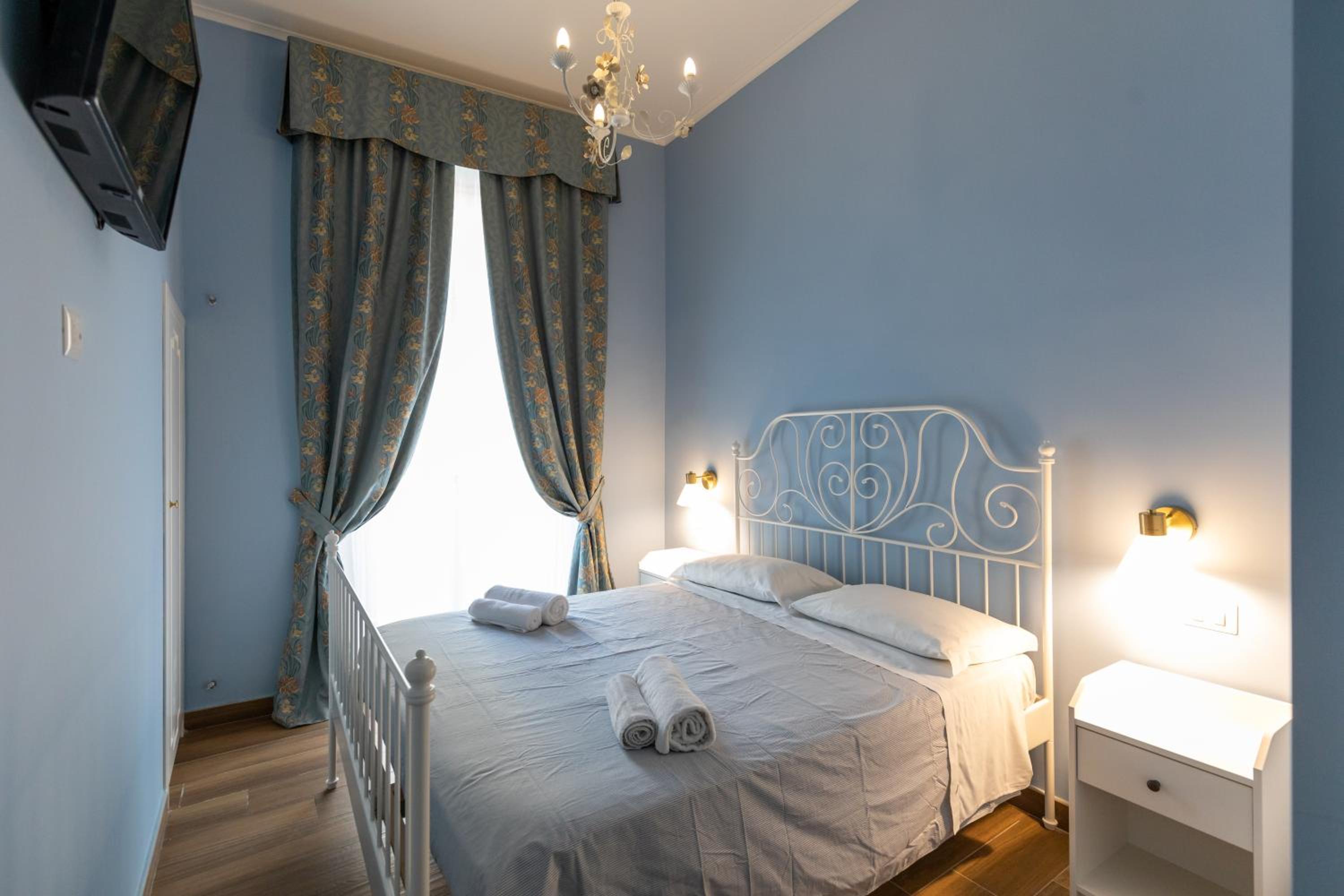 Palazzo del Principe San Severo 3 bedrooms & Terrace!