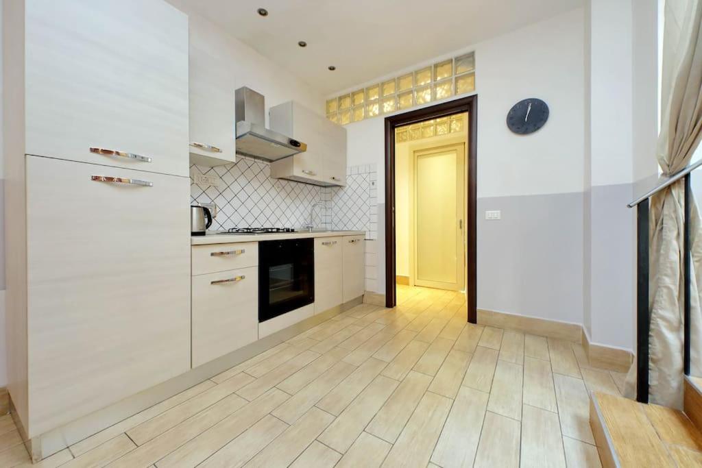Spacious Vatican Apartments with Terrace