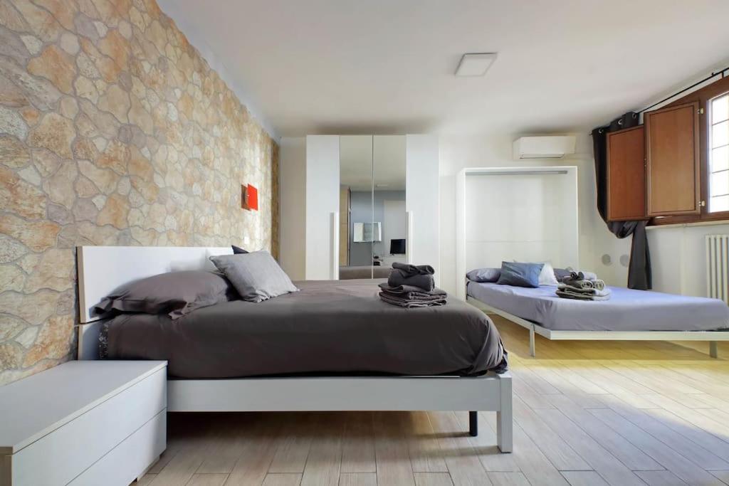 Spacious Vatican Apartments with Terrace