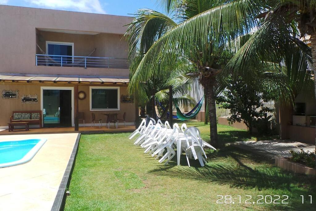 Excelente casa com Piscina