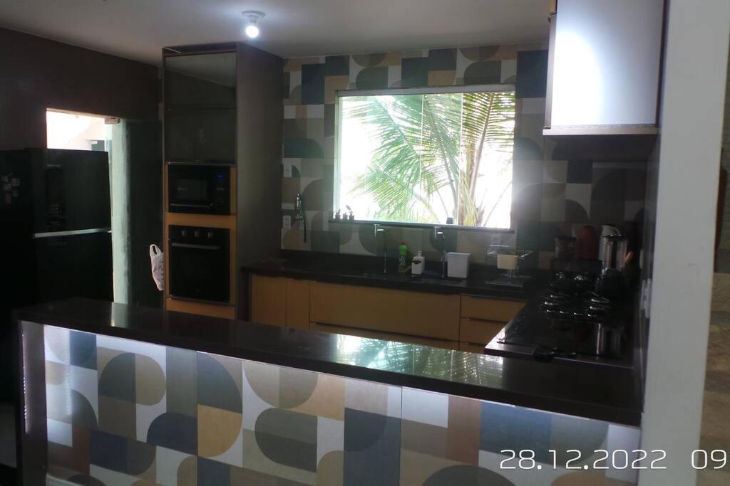 Excelente casa com Piscina