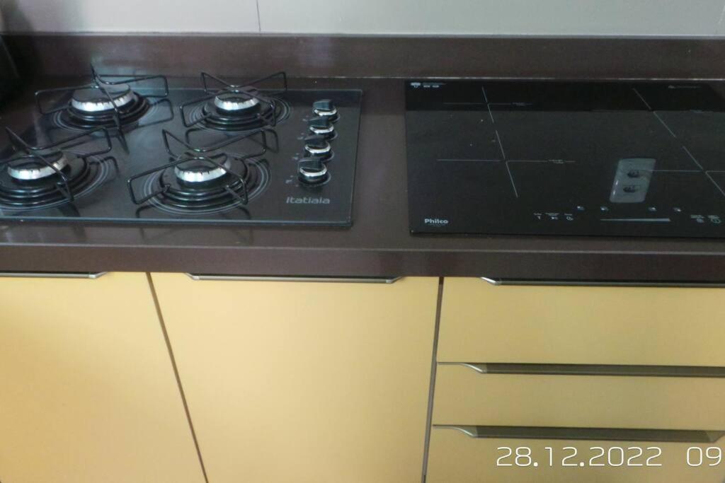 Excelente casa com Piscina