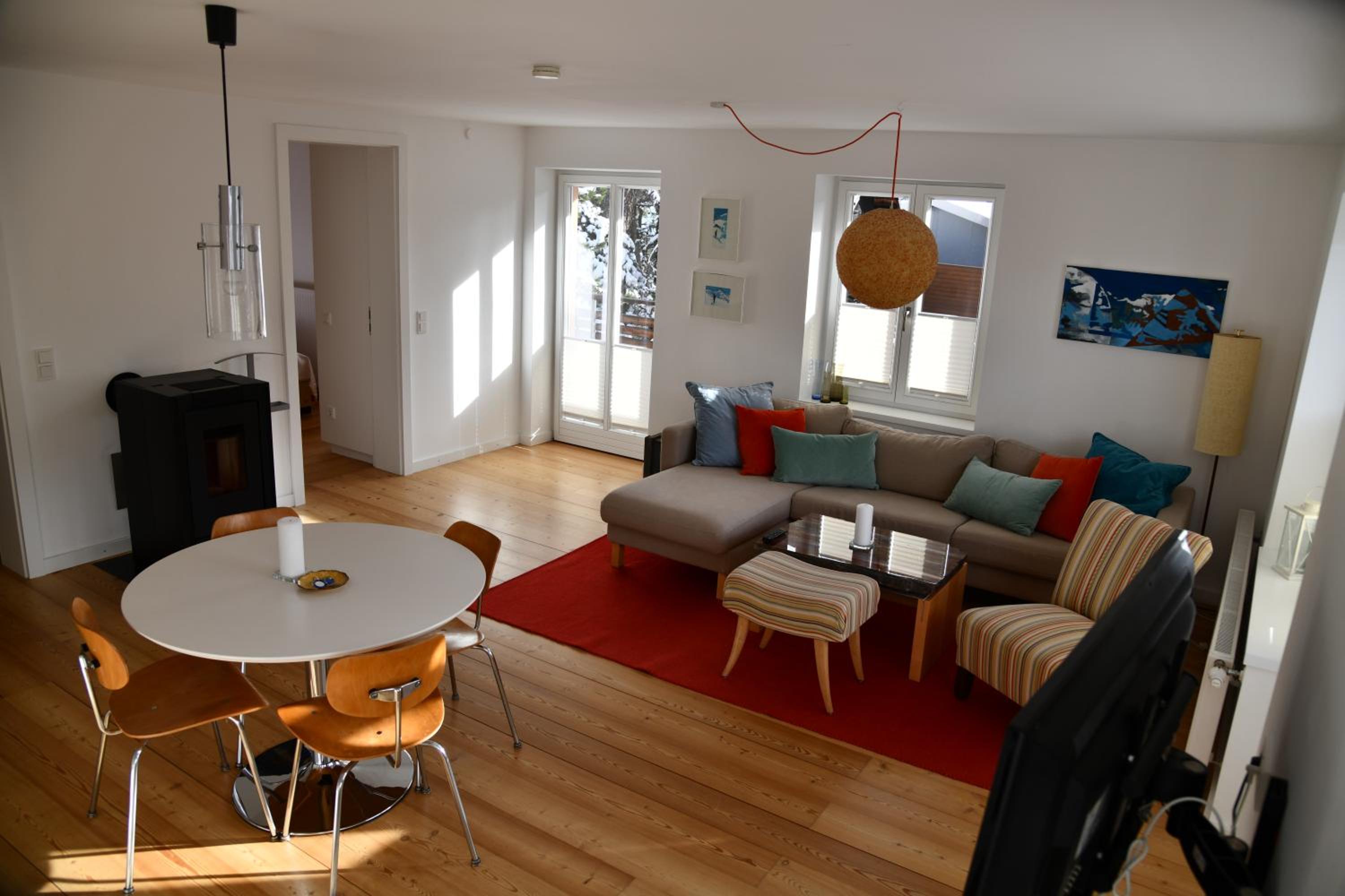 Edelstein Apartments