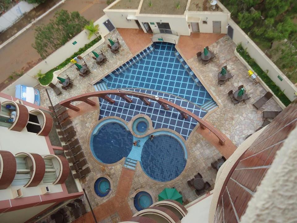 Apartamentos com piscinas em Caldas Novas