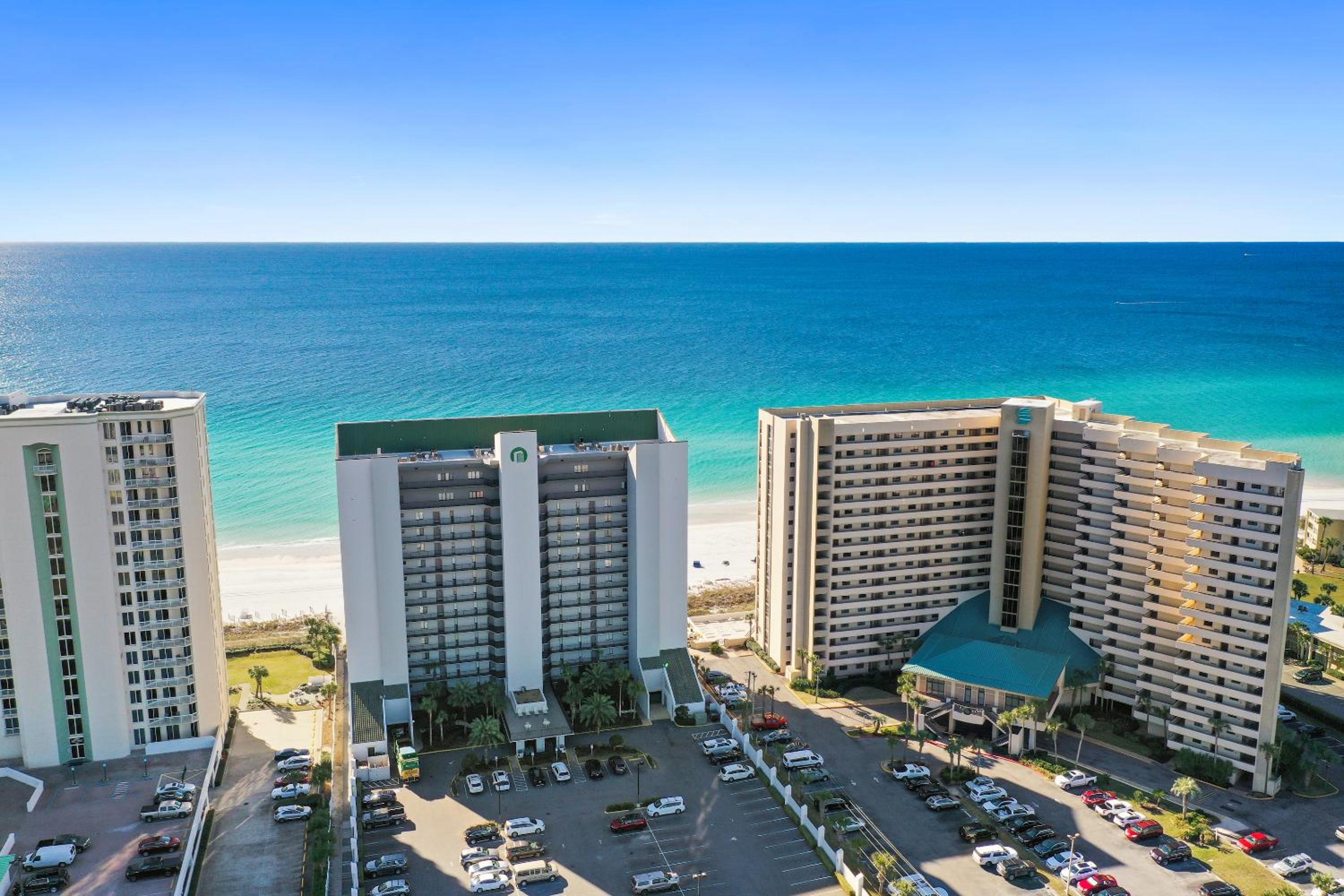 Emerald Towers by Panhandle Getaways