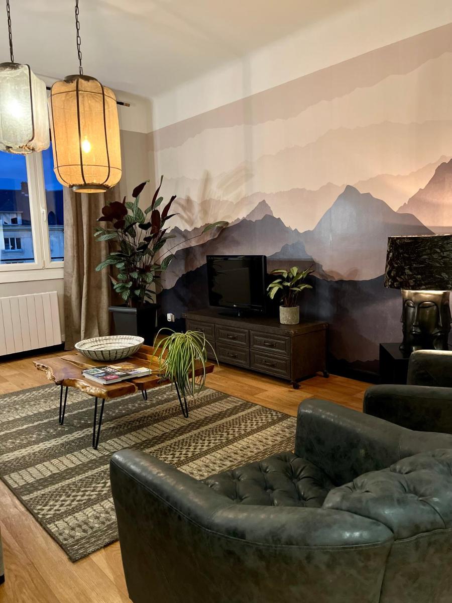 Hotel UMAN, Un Monde à Nous, HYPER CENTRE - Image 1