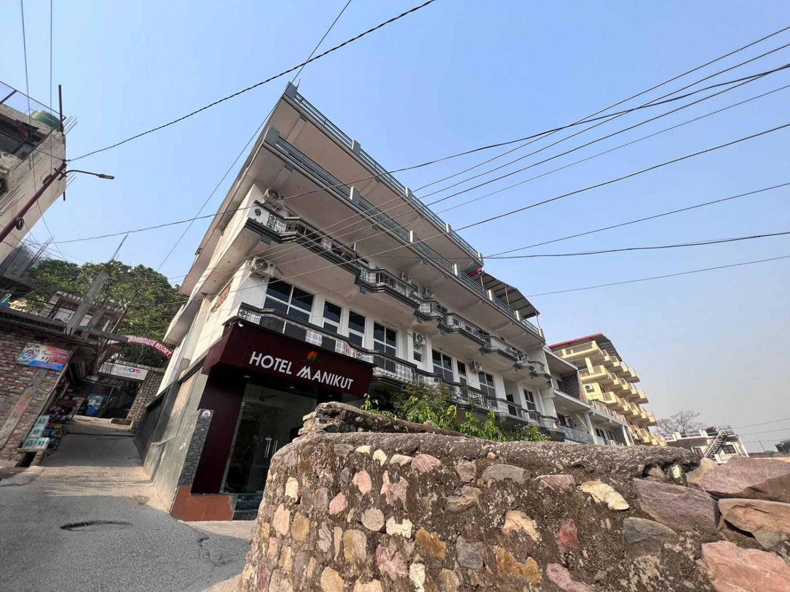 Hotel Manikut view 5