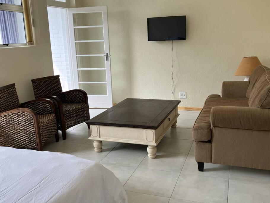 Beacon Stay Beach Studio Apartment view 2