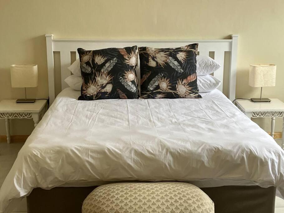 Beacon Stay Beach Studio Apartment view 5