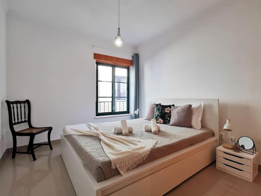 Downtown Apartment (center) view 4