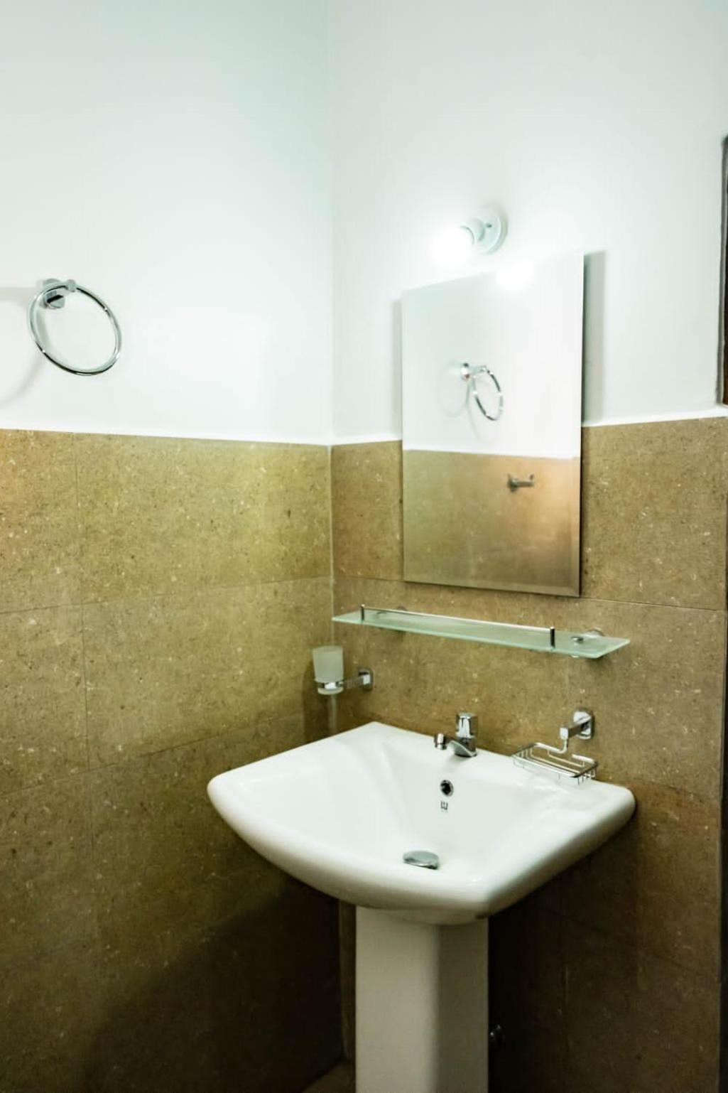 Abbi Holidays - Service Apartment