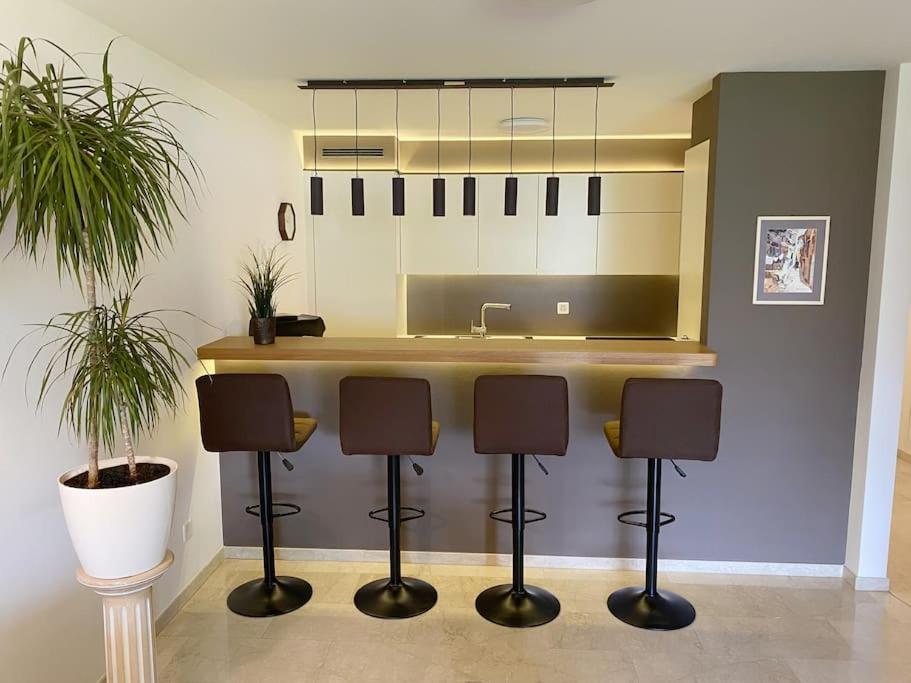 Ferienwohnung am See mit Pool und Sauna