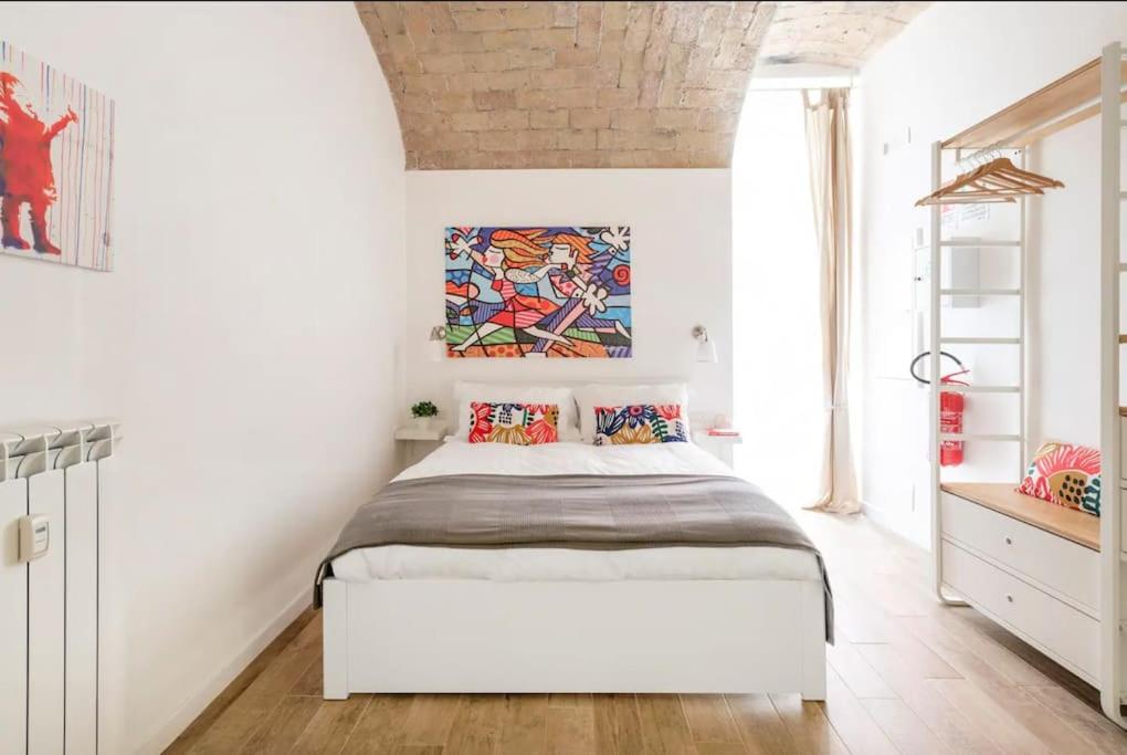 NEW-BIG Honey Colosseum 4bdr + 2sofa bed A/C