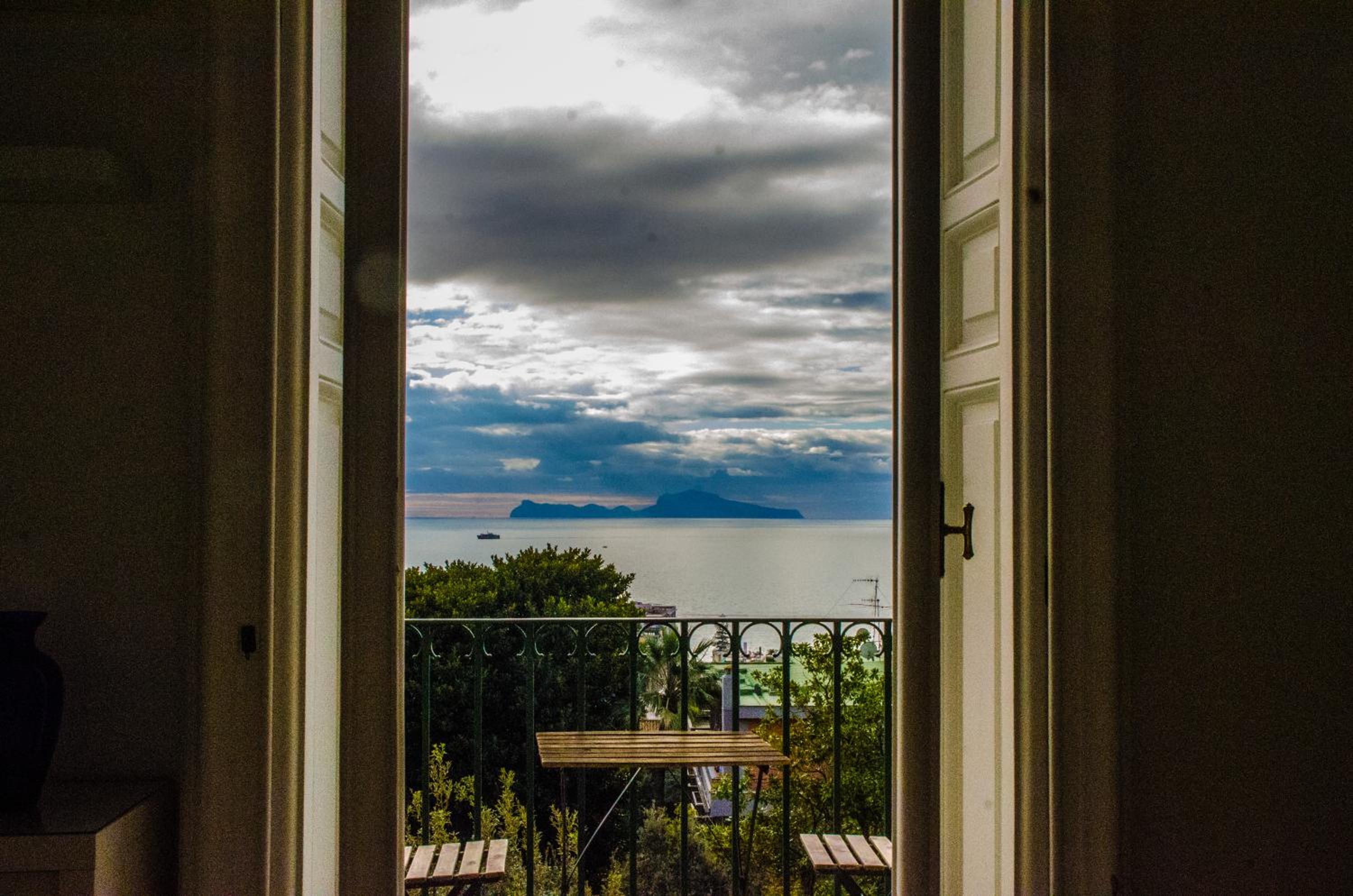 Casa Cerqua Landi Napoli - Luxury House Capri's view