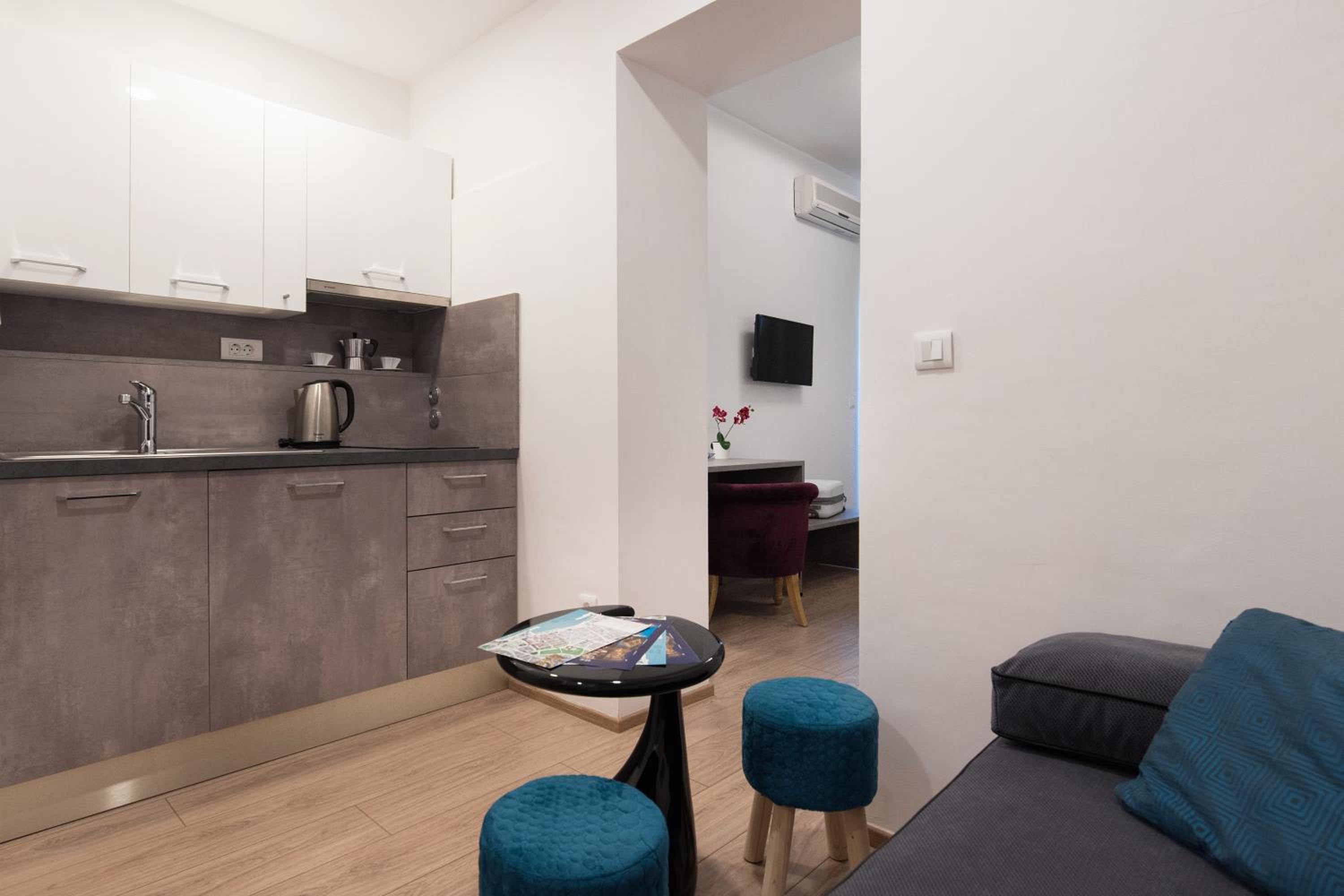 Beachfront Apartments Zanic