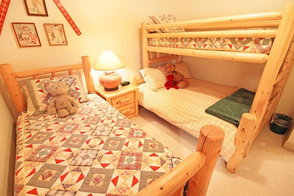 Lincoln Place Chalet